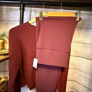 Suzy Shier Maroon Leggings Size XXL